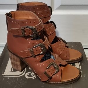 DINGO ZIGGY LEATHER SANDAL